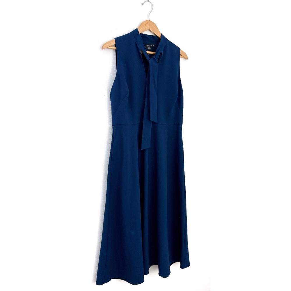 Black Halo Carolina Dress 14 Blue Career Sleeveless Modern Tie Neck Midi Length - Picture 16 of 16